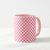 Pink and White Checkered Pattern  マグカップ (正面右)