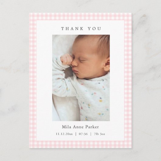 Pink and white Gingham Girl Birth Announcement ポストカード (正面)