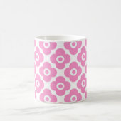 Pink and white simple floral pattern コーヒーマグカップ (中央)