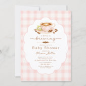 Pink Baby Is Brewing Coffee Baby Shower Invite 招待状 (正面)