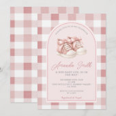 Pink Baby Shoes Gingham Girl Baby Shower 招待状 (正面/裏面)