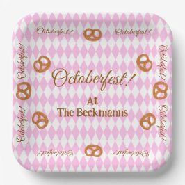 Pink Bavarian Octoberfest Pretzels Personalize ペーパープレート