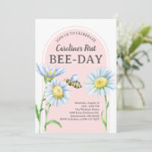 Pink Bee-Day Birthday Invitation with Daisies 招待状 (スタンド正面)