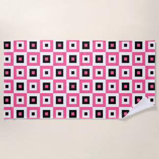 Pink Black and White Checkered Squares Pattern ビーチタオル
