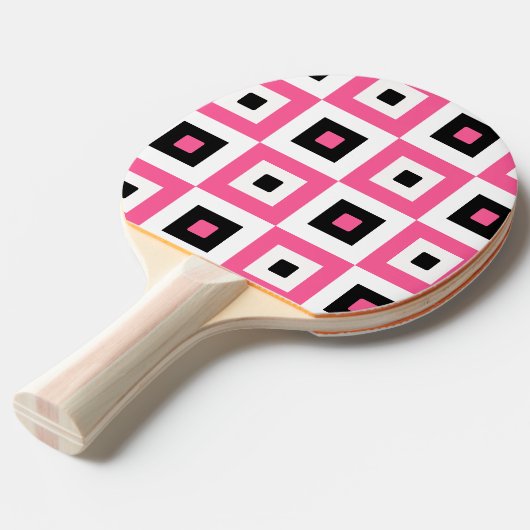 Pink Black and White Checkered Squares Pattern 卓球ラケット (正面アングル)