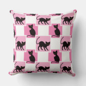 PINK BLACK & WHITE HALLOWEEN BLACK CATS クッション (正面)