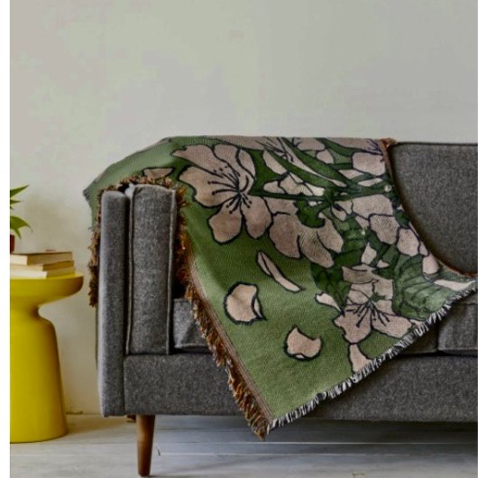 Pink Blossom Cascade スローブランケット