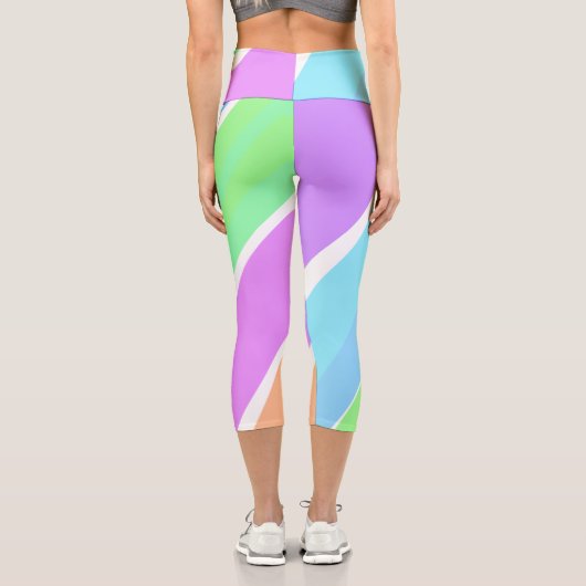 Pink blue green stripes add name text message here カプリレギンス (裏面)