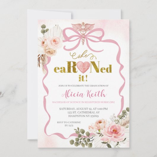 Pink Boho Coquette Pampas Grass She eaRNed it grad 招待状 (正面)