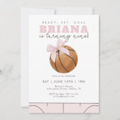 Pink Bow Basketball Birthday Girls Sports 招待状 (正面)