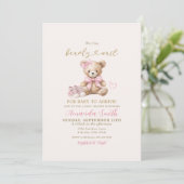 Pink Bow Bear We can Bearly Wait Baby Baby Shower  招待状 (スタンド正面)