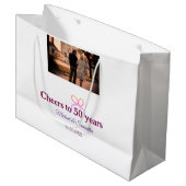 Pink bow cheers to 50 years anniversary wedding  ラージペーパーバッグ (正面アングル)