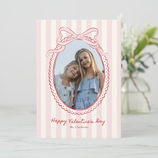 Pink Bow Frame Valentine’s Day Photo Card 招待状 (スタンド正面)