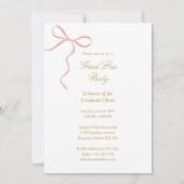 Pink Bow In Her Grad Era Elegant Photo Graduation 招待状 (裏面)