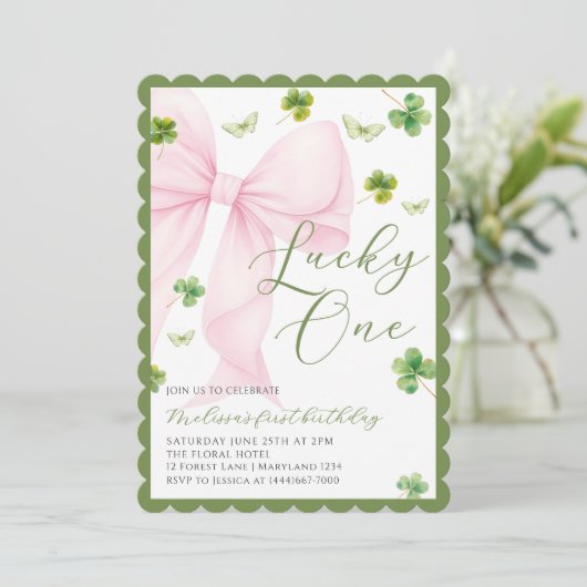 Pink Bow Lucky One Shamrock Clover 1st Birthday 招待状 (スタンド正面)