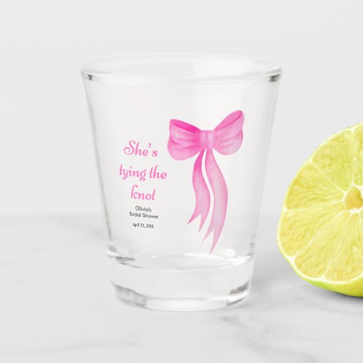 Pink Bow She's Tying the Knot Bridal Shower  ショットグラス (正面)