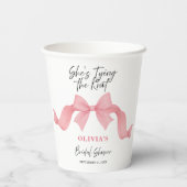Pink Bow She's Tying the Knot Bridal Shower 紙コップ (裏面)