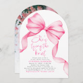 Pink Bow She's Tying the Knot Bridal Shower Photo 招待状 (正面/裏面)