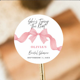 Pink Bow She's Tying the Knot Cute Bridal Shower ラウンドシール