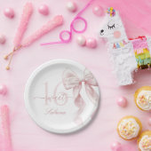 Pink Bow Sweet 16 Birthday Paper Plate ペーパープレート (パーティー)