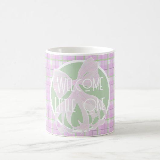 Pink bow-Welcome Little One- pink green plaid コーヒーマグカップ (中央)