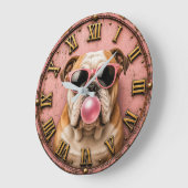 Pink Bubble Gum Bulldog with Sunglasses ラージ壁時計 (傾斜)