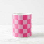 Pink Checkered Print コーヒーマグカップ (中央)