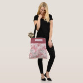 Pink cherry blossom monogram トートバッグ (モデル)