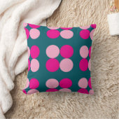 Pink Circles on Green Throw Pillow クッション (ブランケット)