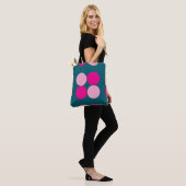 Pink Circles on Green Tote トートバッグ (モデル)