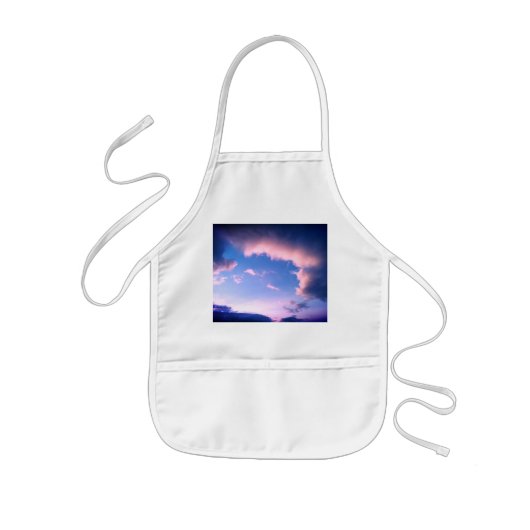 Pink clouds 子供用エプロン (正面)
