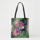 Pink Columbine Flowers Close Up  トートバッグ (正面)