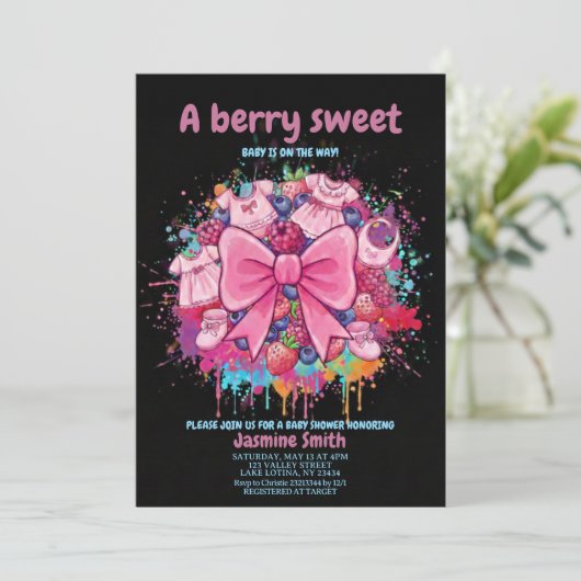 Pink Coquette Baby Clothes Berry Sweet Baby Shower 招待状 (スタンド正面)