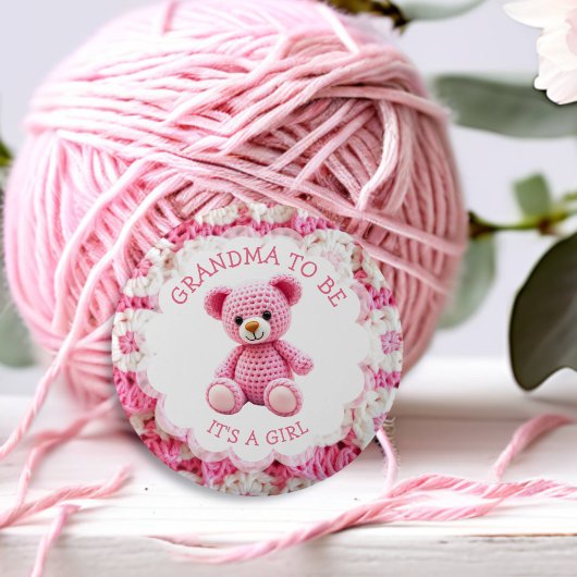 Pink Crocheted Teddy Bear | Grandma to Be 缶バッジ