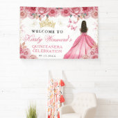 Pink Dress Brunette Princess Floral Quinceanera 横断幕 (インサイチュ)