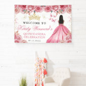Pink Dress Dark Skin Princess Floral Quinceanera 横断幕 (インサイチュ)