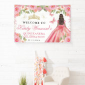 Pink Dress Dark Skin Princess Floral Quinceanera 横断幕 (インサイチュ)