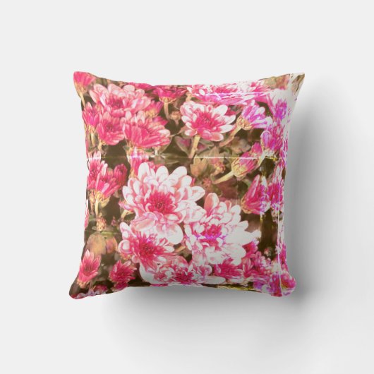 Pink Floral Bloom Pattern – Soft Botanical Design クッション (裏面)