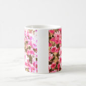 Pink Floral Bloom Pattern – Soft Botanical Design コーヒーマグカップ (中央)