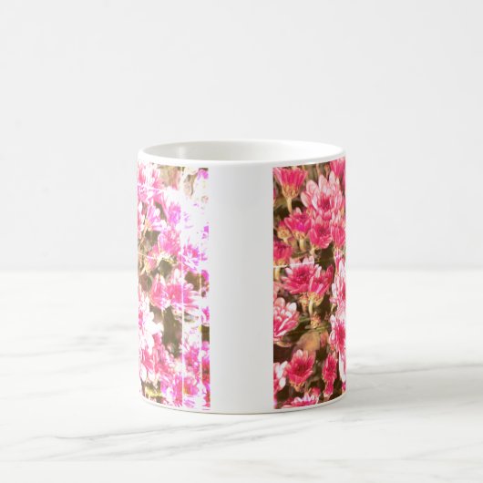 Pink Floral Bloom Pattern – Soft Botanical Design コーヒーマグカップ (中央)
