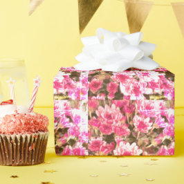 Pink Floral Bloom Pattern – Soft Botanical Design ラッピングペーパー