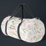 Pink Floral Personalized Elegant Vintage ダッフルバッグ<br><div class="desc">Beautiful pink pastel watercolor vintage pattern floral duffel bag design.  Add your name to personalize for gym or yoga activities.  Perfect for the girly girl who loves soft feminine patterns.</div>