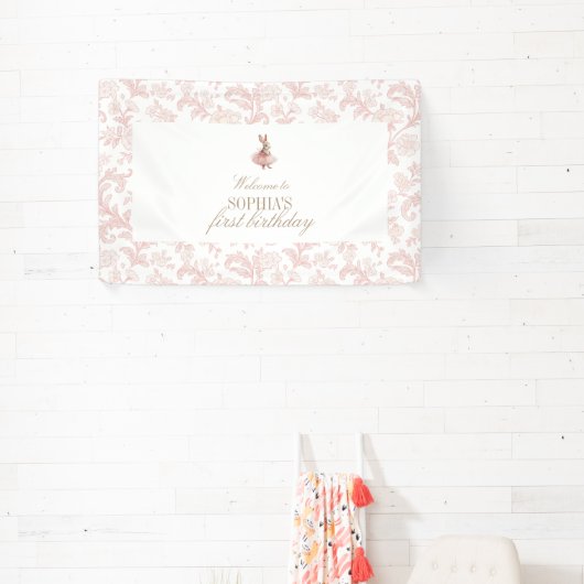 Pink Floral toile Some Bunny Birthday  横断幕 (インサイチュ)