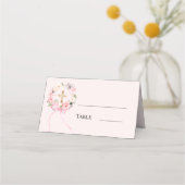 Pink floral wreath gold cross bow ribbon プレイスカード (正面)