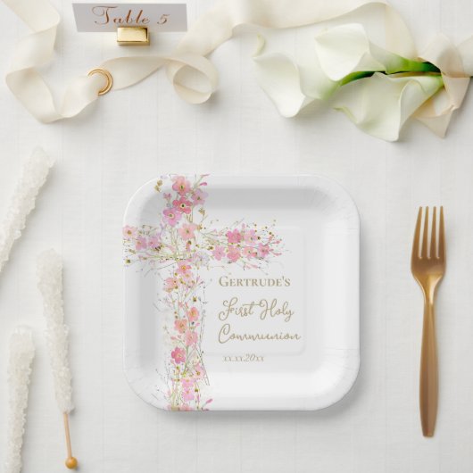  pink flowers cross First Holy Communion ペーパープレート (ウェディング)