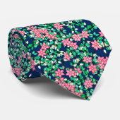 Pink flowers, dark blue background ネクタイ (ロール)