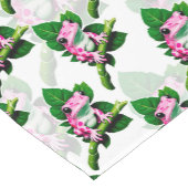 Pink Frog On Green Leaf Pattern Design ショートテーブルランナー (コーナー)