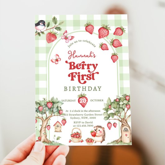 Pink Gingham Berry First Strawberry 1st Birthday 招待状