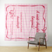 Pink Gingham Bow A New Chapter Graduation タペストリー (インサイチュ(横))