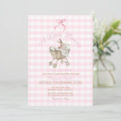 Pink Gingham Bunny Baby Shower Grandmillennial  招待状 (スタンド正面)